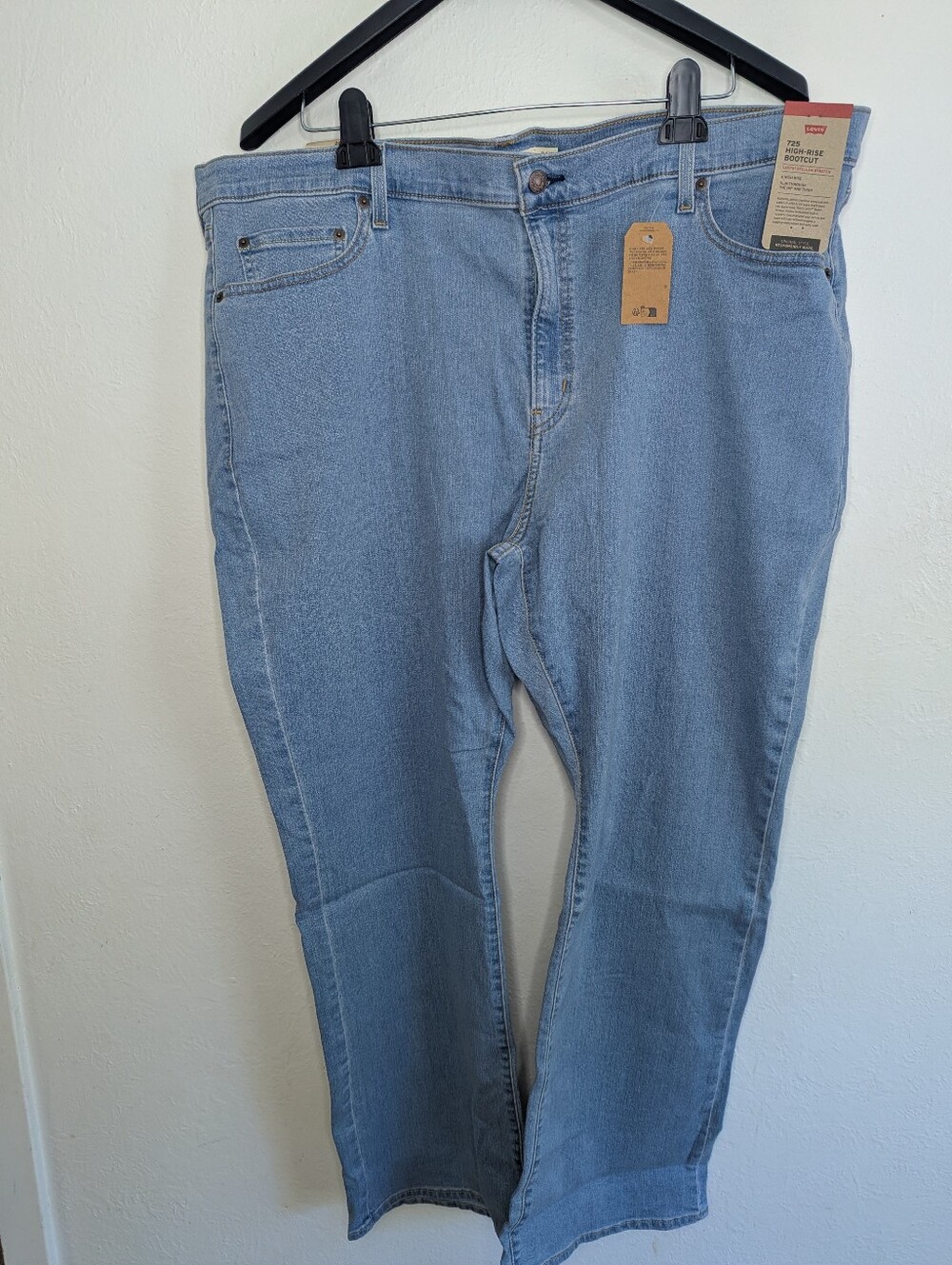 NWT Levi's 725 High Rise Bootcut Jeans Women's Size 26W